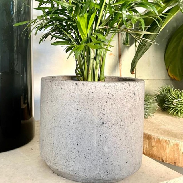 Vaso in cemento effetto terrazzo