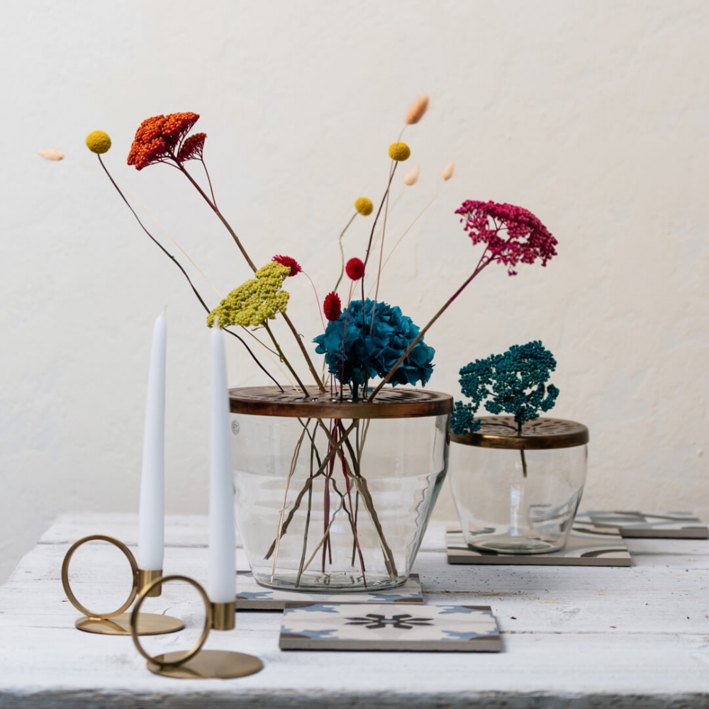 Vaso in vetro con coperchio in ottone small