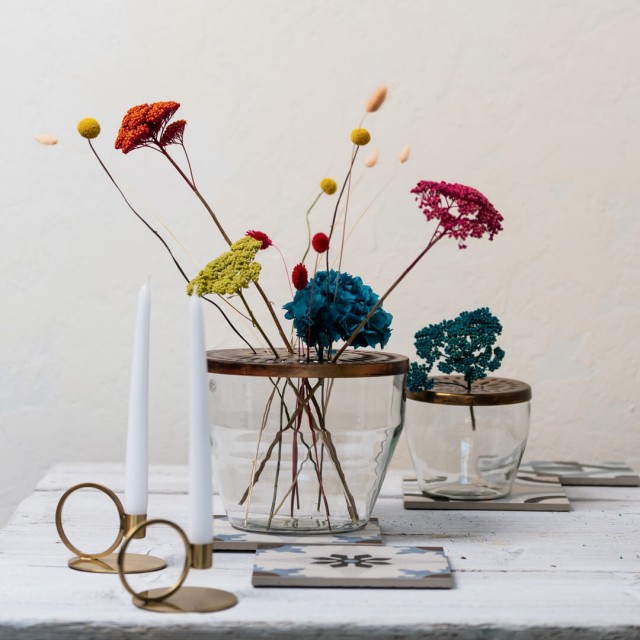 Vaso in vetro con coperchio in ottone small
