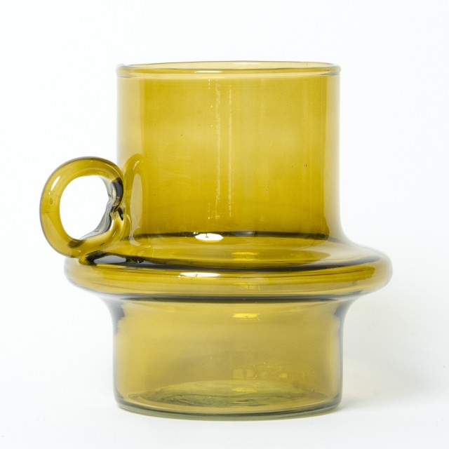 Vaso in vetro verde oliva con manico