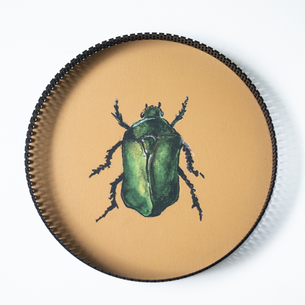 Vassoio tondo con scarabeo